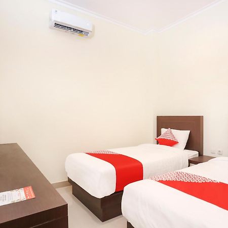 Collection O Yogyakarta Near Jalan Malioboro Formerly Alena Residence Exterior photo