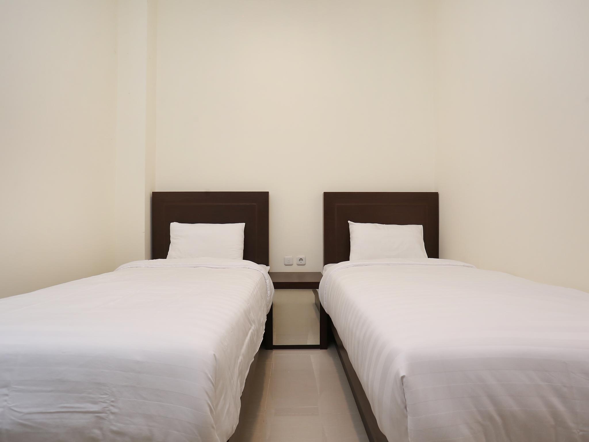 Collection O Yogyakarta Near Jalan Malioboro Formerly Alena Residence Exterior photo