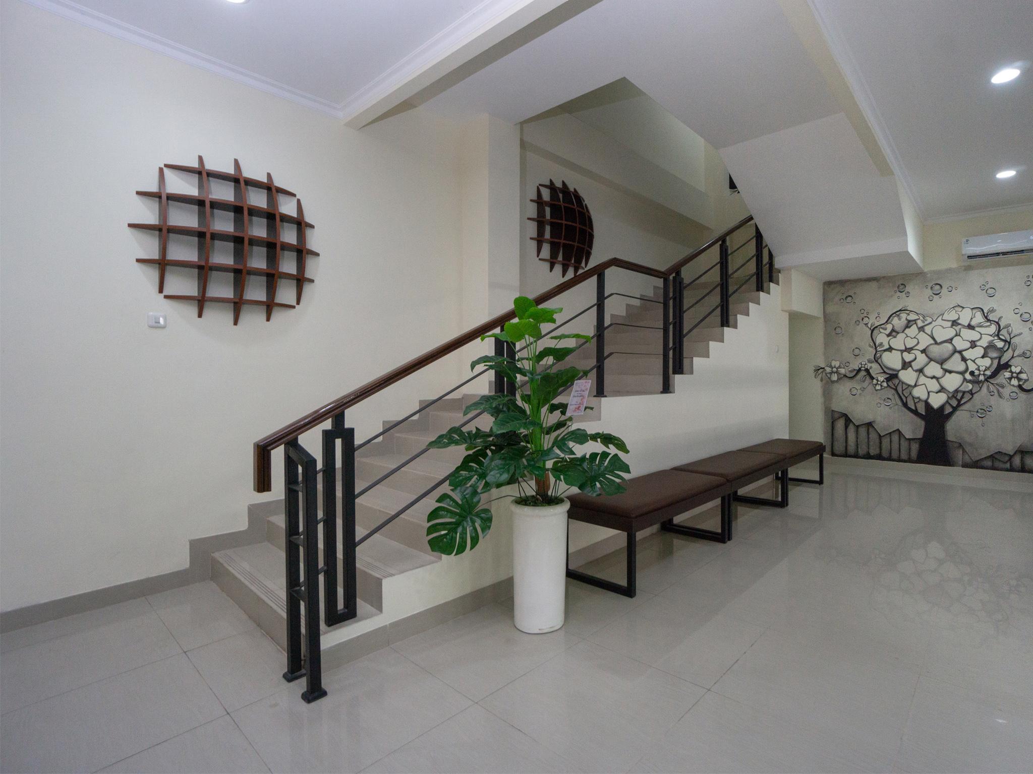 Collection O Yogyakarta Near Jalan Malioboro Formerly Alena Residence Exterior photo