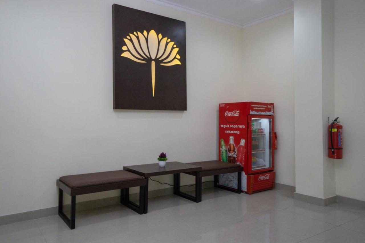 Collection O Yogyakarta Near Jalan Malioboro Formerly Alena Residence Exterior photo