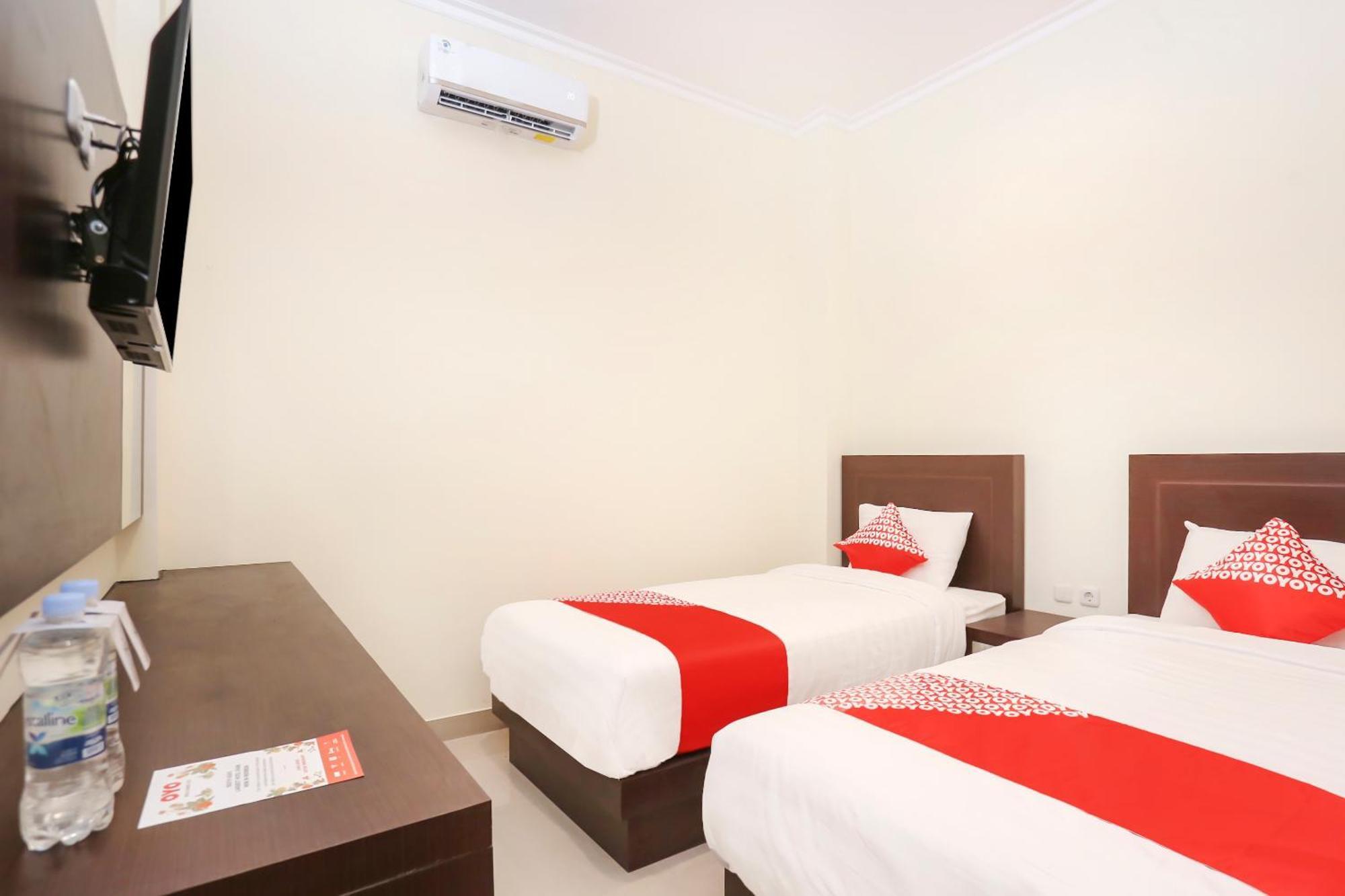 Collection O Yogyakarta Near Jalan Malioboro Formerly Alena Residence Exterior photo