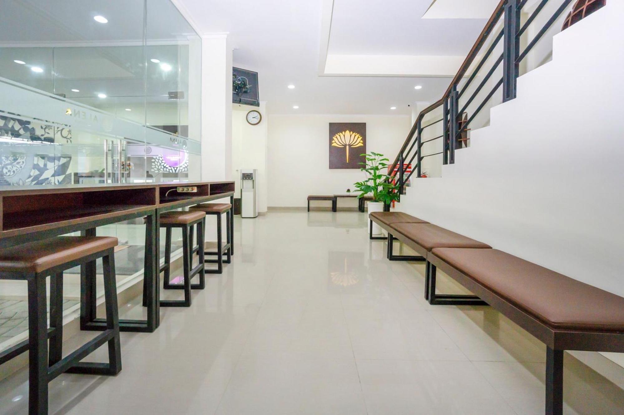 Collection O Yogyakarta Near Jalan Malioboro Formerly Alena Residence Exterior photo