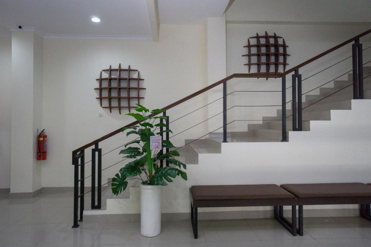 Collection O Yogyakarta Near Jalan Malioboro Formerly Alena Residence Exterior photo